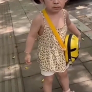 **�踏