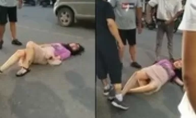 Rekod sebenar adegan rogol berskala besar, di mana perempuan simpanan itu ditangkap, dilucutkan pakaiannya dan dipukul di jalanan