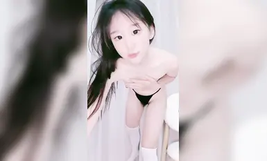 【水槍噴】又騷又嗲！身材極好的漂亮學妹！激情裸舞_道具自慰 (20)