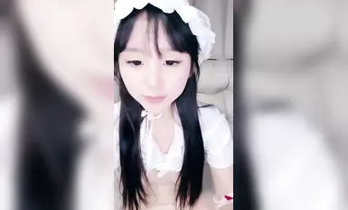 [Semburan pistol air] Sangat seksi dan comel! Seorang gadis sekolah yang cantik dengan susuk tubuh yang hebat! Ghairah menari telanjang_Melancap dengan prop (34)