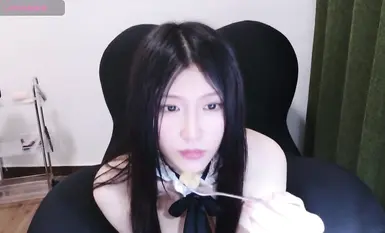 Nữ thần mới của Stripchat Rainybaby ra mắt trong chương trình thủ dâm khỏa thân hoàn toàn (14)