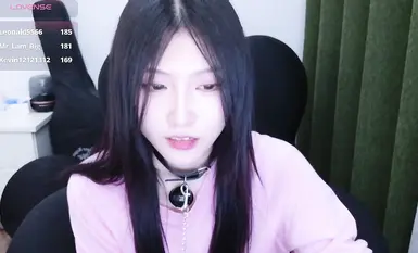 Stripchat 新女神降临Rainybaby首次门票大秀全裸自慰绝美(26)