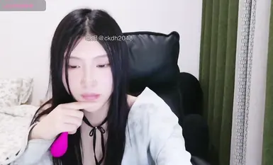 Stripchat bagong diyosa na si Rainybaby ay nag-debut sa buong hubo't hubad na palabas sa masturbesyon (4)