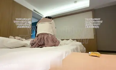 [Ang Kahanga-hangang Paglalakbay ni Fat Grandpa] 06 Black long straight loli white silk Idinikit ni JK ang kanyang puwitan at pinasok ni Fat Grandpa