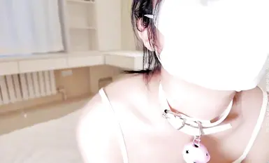 麻豆傳媒_MDCN_0001_我的母狗女友養成記_舔腳喝尿的周末日常
