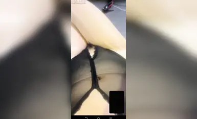 抖音_快手【阿意】雙平台頂級中俄混血巨乳美女，足高跟誘惑，淫語自慰彈力插逼 (4)
