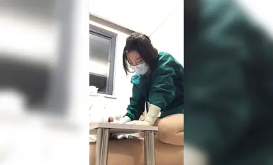 Bác sĩ và y tá chuyên nghiệp trích xuất tinh trùng, footjob, bú cặc, đồng phục chuyên nghiệp, nhiều loại vớ tương phản, chân lụa, trích xuất tinh trùng (8)