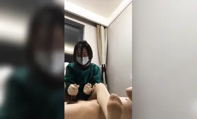 Bác sĩ và y tá chuyên nghiệp trích xuất tinh trùng, footjob, bú cặc, đồng phục chuyên nghiệp, nhiều loại vớ tương phản, chân lụa, trích xuất tinh trùng (8)