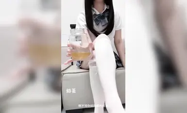 B station milk puff (Tuji Tuji) - young girl jk white socks training