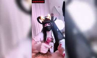 [츠키노 우사기] 석큐버스 수녀 코스프레 핸드잡, 풋잡