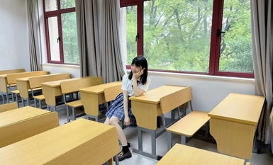 Pure school uniform JK na babaeng college student, super well-behaved little sweet girl sa harap ng mga tao, pero sinanay siya ng boyfriend niya na maging contrasting bitch sa kama, sobrang slutty talaga.