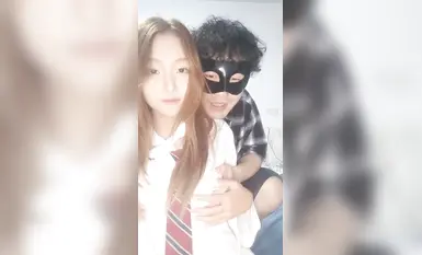 19岁极品小母狗，身材超棒，被猥琐男调教蹂躏，各种道具齐上阵，高潮娇喘不断(25)