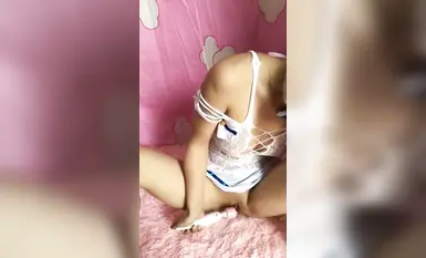 Pure at cute na sweet girl "Xia Xiaohan" welfare collection_pure body_lustful soul_lahat ng uri ng contrasting behavior sa bus_pure white moonlight is so coquettish (7)