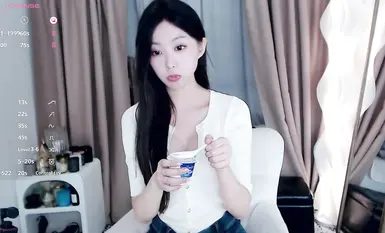stripchat高颜值主播【Cecilia0903】气质女神直播日常(44)