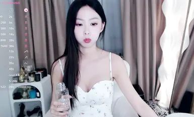 stripchat高颜值主播【Cecilia0903】气质女神直播日常(52)