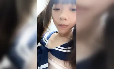 Em họ hồng hào và mềm mại đến từ Quảng Tây, tính tình tốt, thiếu kinh nghiệm và hay nói, có phong cách Nhật Bản mạnh mẽ. Trà sữa + bún ốc = một ngày hoàn hảo~ (5)