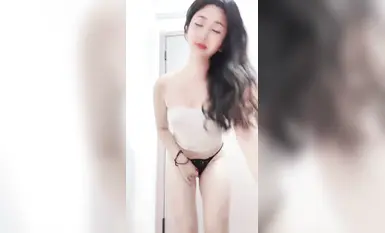 시시 - 하얀 피부를 가진 슈퍼 미녀 ~ 매우 하얗고 부드럽습니다 ~ 아름다운 다리와 엉덩이 자위와 사정 (4)