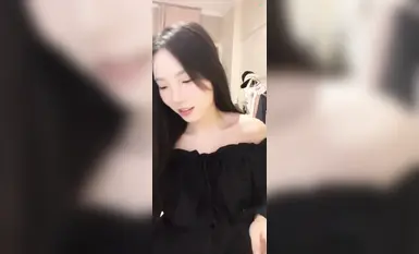 极品美女1V1视频裸聊(2)