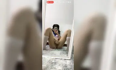 极品美女1V1视频裸聊(5)