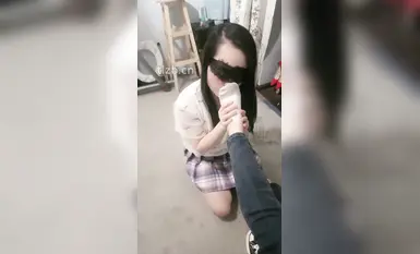 女女調教，女主人狠扇耳光，巴掌啪啪響，女M跪地求饒。舔鞋底、舔腳卑微女奴-3