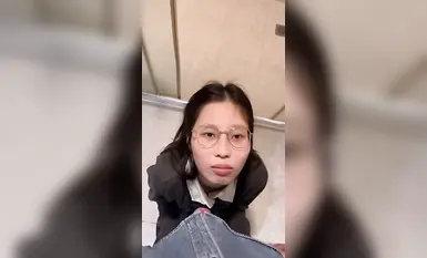 Giáo dục cô gái học sinh~Không muốn ăn? Một cái tát vào mặt, ngoan ngoãn ăn con cặc! 1
