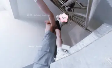 内心中的黑暗之神-520和亲妹妹在楼梯间的激情