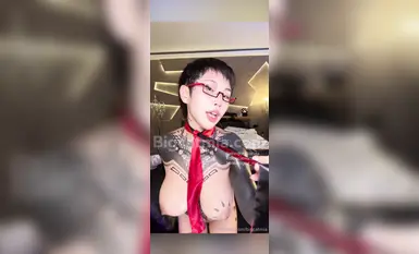 Hình xăm siêu giá trị của người nổi tiếng Twitter mèo lớn Gao Qiao Youmei lụa đen thủ dâm 1