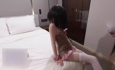 Bermain dengan gadis harimau putih (2)