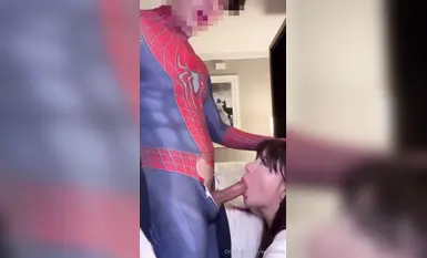 【waifumiia】Spider-Man vs. Spider-Gwen