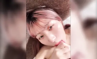 【艾瑪Emma】情慾換衣拍攝把攝影操到不要不要_2