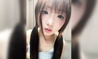 고액복지녀, 백인 여린 로리 여고생이 자위하고 흥분함, 최고의 대비, 흥분한 년이 자위하고 가슴이 작지 않고 좋아보임 (1)