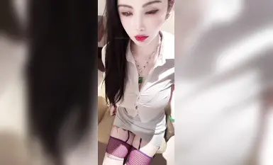 Super beauty_Model wanita eksklusif Guo Ge [Yan Yuyuki] menunjukkan wajahnya dan mendedahkan tiga mata. Protagonis lelaki menjilat payudara wanita pada plot
