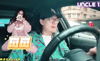 【十三叔克里斯】&【斑斑】傳說中的巨乳女優終於約到啦！奶又大皮膚又白的大眼正妹3P幹完以後意猶未盡再射一次