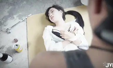 絕美JVID劇情片【薰草】工地水電工之狼狽圍奸黑絲包臀裙收驗員女神被迷昏強奸【AI增強4K】~1