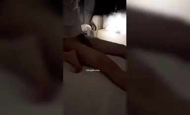 【困困魚】漂亮騷妻完美露臉，酒後的老婆就那麼不知廉恥，眼罩一戴，陌生單男登場