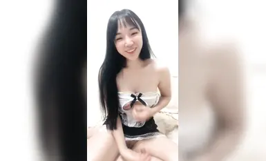 [นุ่มฟู] หญิงสาวผมยาวเซ็กซี่อยู่บ้านกับสายคาดเอวคอดต่ำ เผยจิมิอวบๆ ของเธอ และใช้พร็อพช่วยตัวเอง (26)