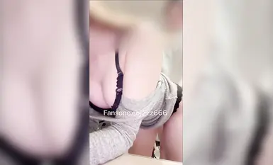 【鄭原創】極品小模被干到腿軟潮吹，還想說地板怎麼濕成一片，拔出來的時候就激噴了