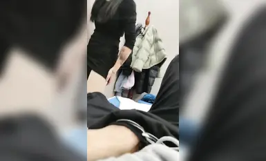 这么漂亮的按摩技师一定要搞一炮