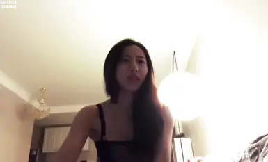 香港嫩模女神林X遭DJ娱乐太子爷潜规则4部无水印高清AI修复版_第二部