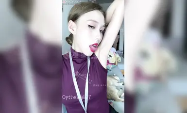 胆胆女秘书为老板缓解每天的压力