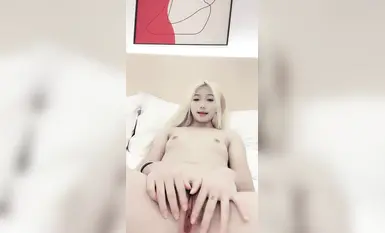 Gusto ko itong batang babae na may dilaw na buhok at malaking puki (3)