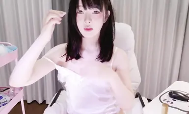 stripchat[EnEn_xiaobao]極品高顏值嫩妹大秀合集 (13)