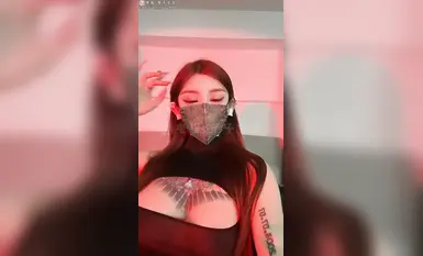 推特蜜豆全網首發，極品高顏值名媛婊，38E巨乳符文戰士，性愛口交啪啪私拍