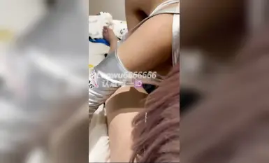 Ang pinakabago noong Agosto, gustong-gusto ni Lao Wu na makipag-date sa maraming nangungunang malalaking suso at matatabang diyosa ng kaibahan, kabilang ang mga purong babaeng estudyante sa kolehiyo, nightclub DJ na babae, gutom at mataas na halaga na mga