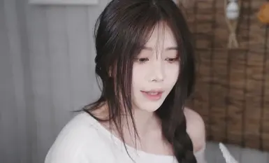 大尺度擦边ASMR女神【yoonying】巨乳淫语剧情诱惑(12)