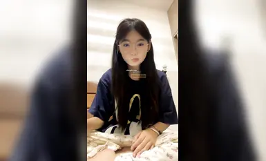 清纯学生妹【困困兔】宿舍大秀道具自慰狂颤流白浆! (8)