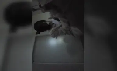 Palihim na kinukunan ng tiyuhin ng Koreano ang oral sex art ng isang Korean escort girl: ang galing ng oral skills ng batang babae, at ang sandali ng pagputok ng semilya ay hindi malilimutan (2)