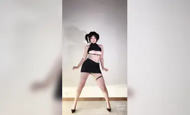 推特反差福利姬yummy_707 玉米 裸舞合集 (14)