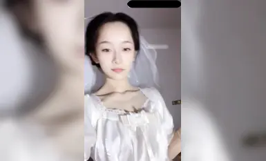 福利购习_高価格カスタマイズ_️ウェディングドレス弾性シェイク_フルバージョンビデオ_彼女は本当にこの透明なチンポが大好きです（1）