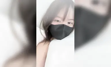 少蘿溫卿-顏值還是非常不錯的，少蘿類型的黃播，性格挺活潑可愛的，搭配各種軟妹裝，再加上尺度不低的整活能力，挺有看頭的 (109)